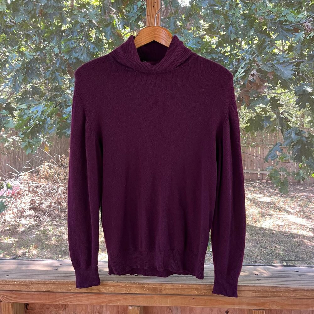 Saks Fifth Avenue Women's Vintage Burgundy 100% Cashmere Turtleneck Size M